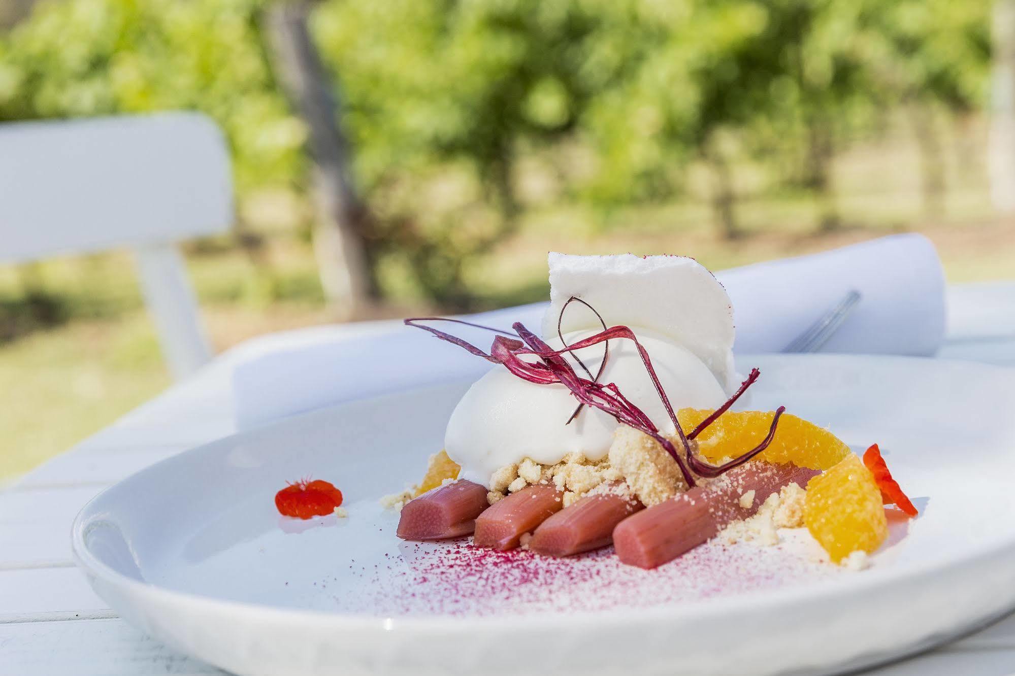 Spicers Vineyards Estate Hotel Поколбин Екстериор снимка