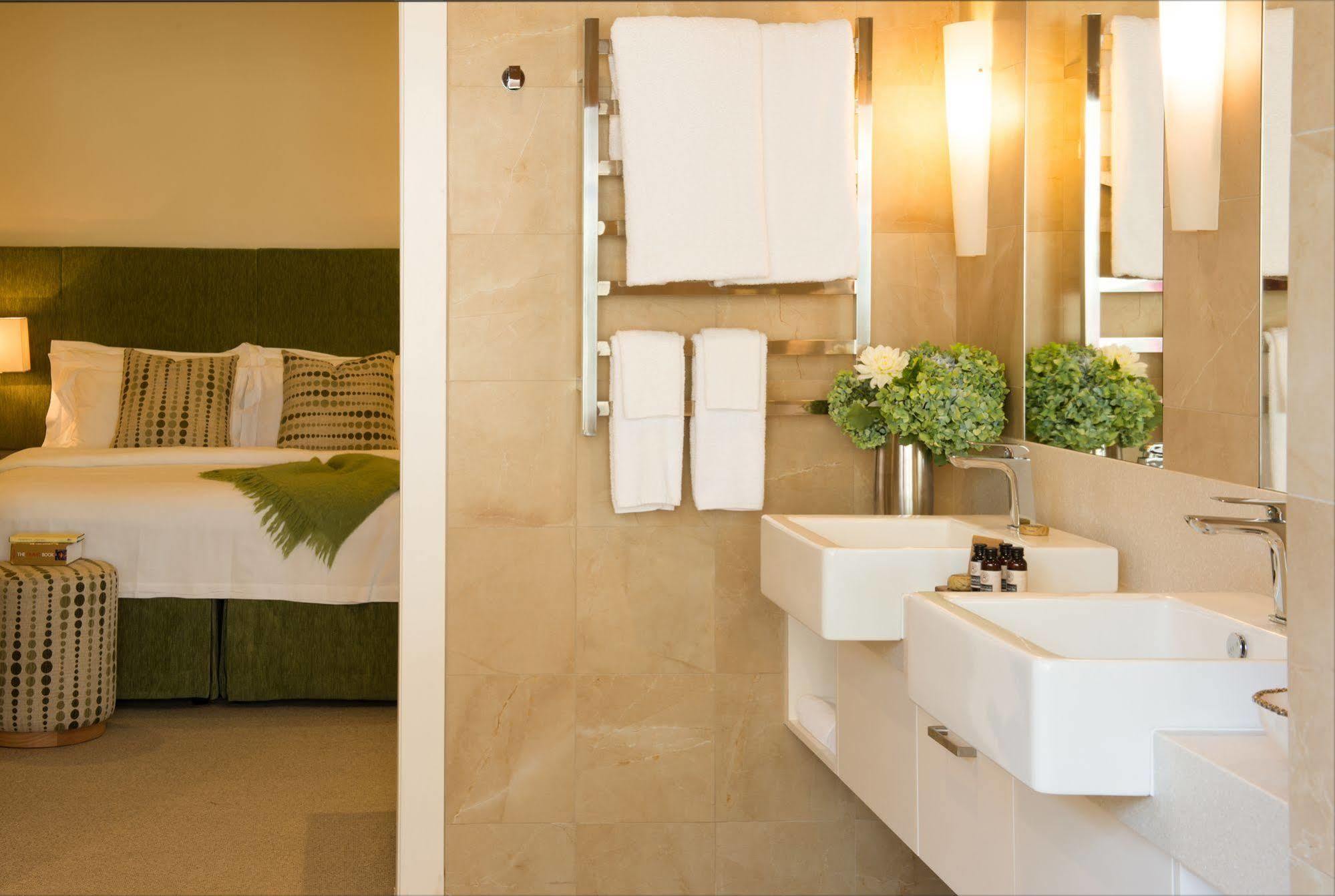 Spicers Vineyards Estate Hotel Поколбин Екстериор снимка