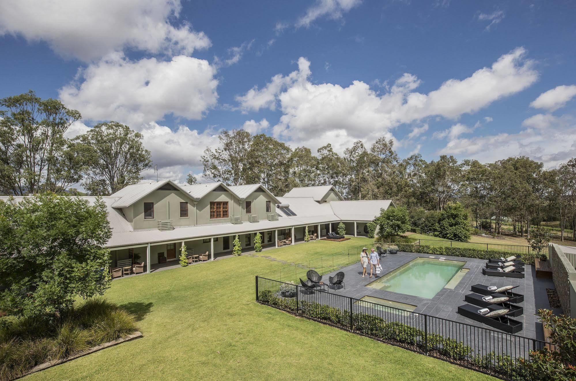 Spicers Vineyards Estate Hotel Поколбин Екстериор снимка